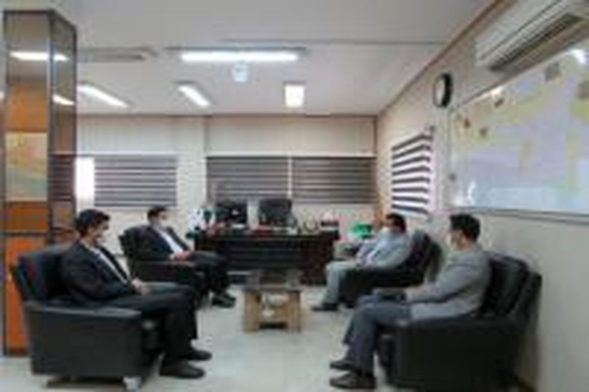 دیدار سرپرست بانک رسالت هرمزگان با مدیرکل ورزش و جوانان استان