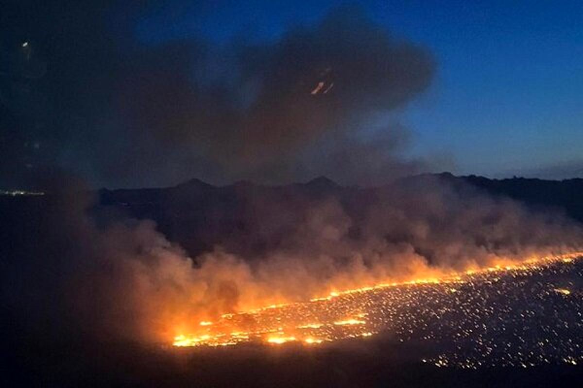ادامه آتش‌سوزی‌های جنگلی در یونان و معضل انفجار انبار مهمات