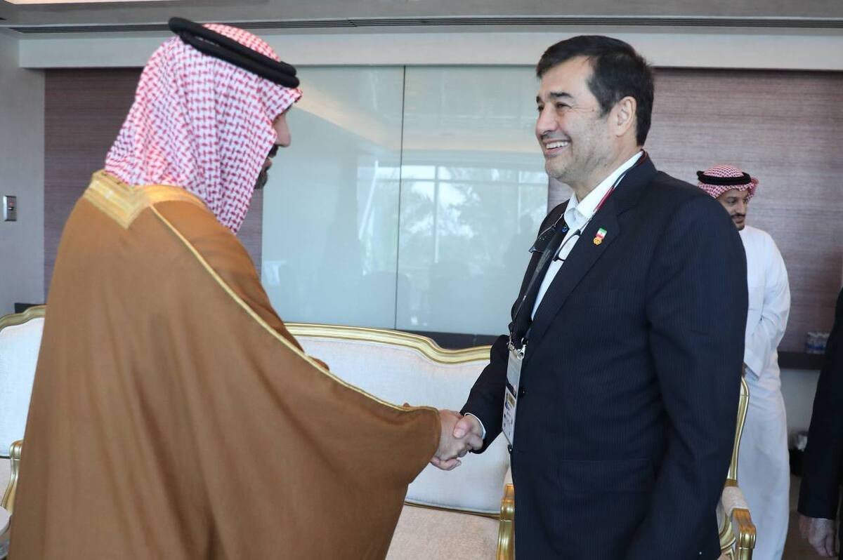 لقاء وزيري الرياضة الإيراني والسعودي في المنامة على هامش ألعاب آسيا البحرين