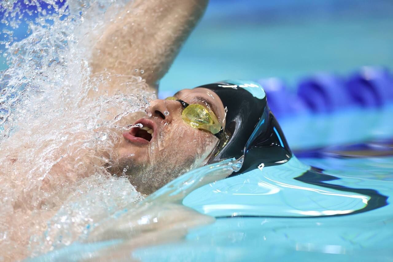 السباح الإيراني السباح الإيراني