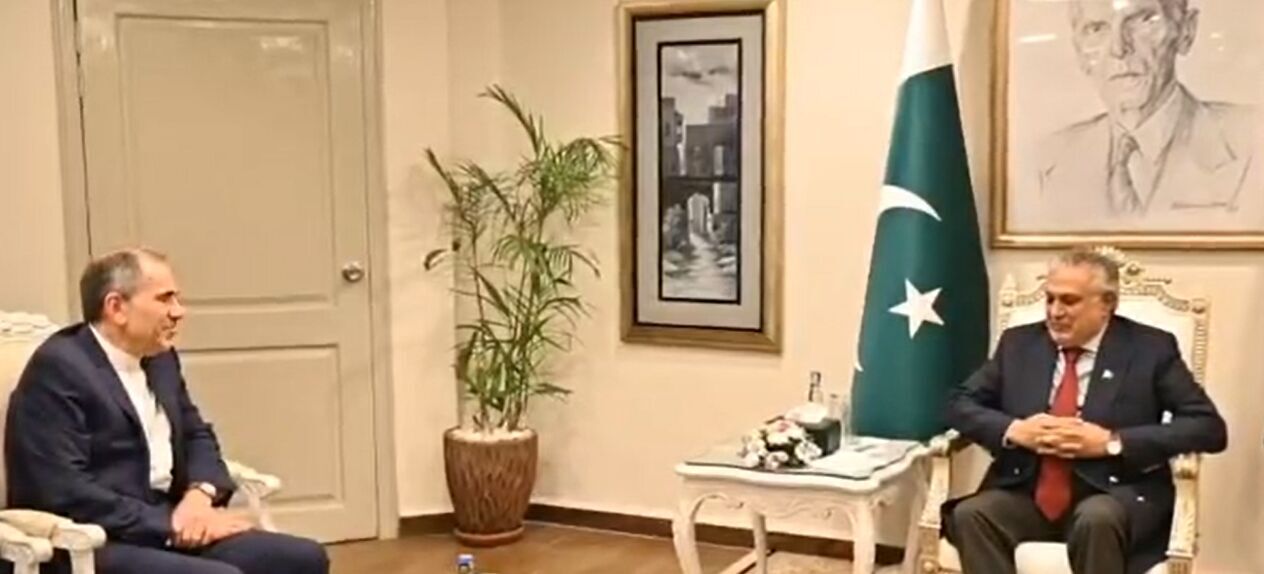 إيران وباكستان تؤكدان على تعزيز التعاون الثنائي