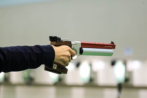 المنتخب الإيراني للرماية بالمسدس من 10 أمتار يصل إلى النهائيات