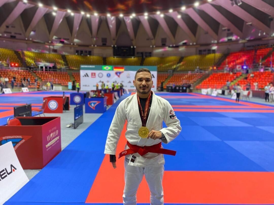 أول ذهبية عالمية من نصيب إيران في رياضة الباراجوجيتسو