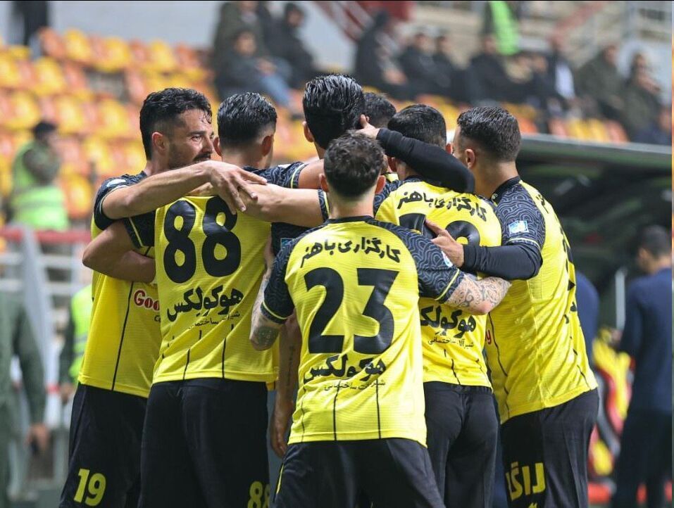 الدوري الايراني: سباهان للصدارة من جديد بفوزه على فولاد خوزستان الدوري الايراني: سباهان للصدارة من جديد بفوزه على فولاد خوزستان