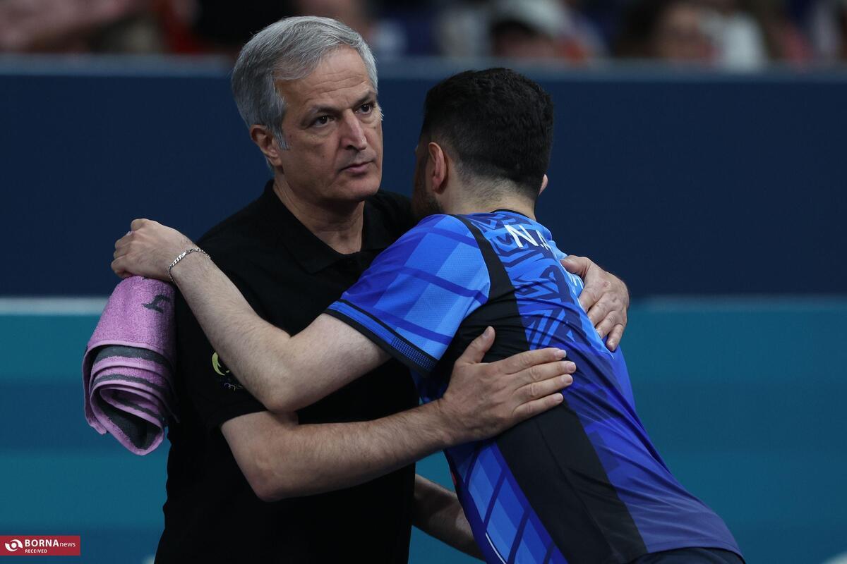 رد فعل مدرب المنتخب الإيراني لتنس الطاولة على تعيين مدرب أجنبي