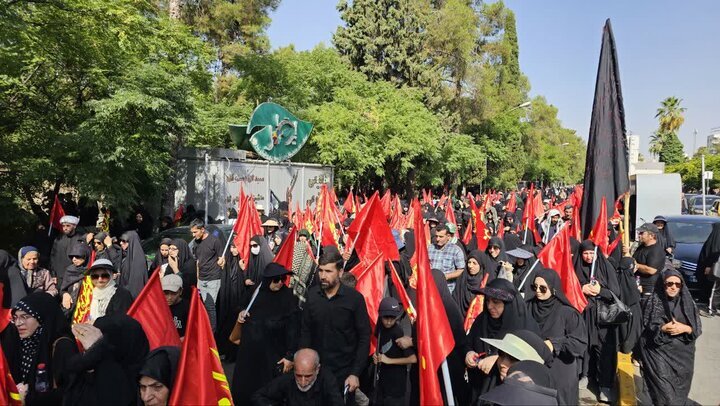 انطلاق مشاية الاربعين الحسيني في طهران انطلاق مشاية الاربعين الحسيني في طهران