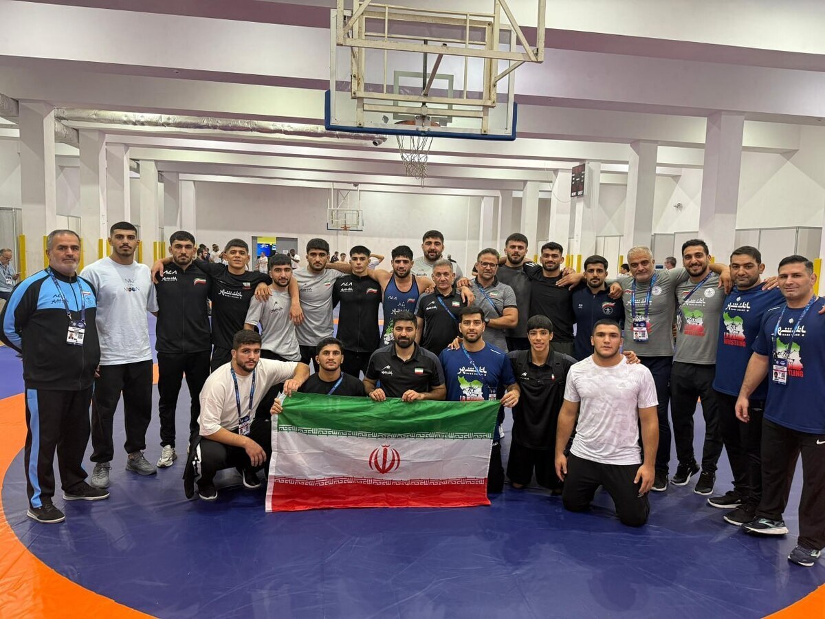 لييد: منتخب المصارعة الرومانية للشباب الإيراني يشارك في مسابقة المصارعة الحرة