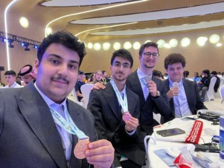 4 ميداليا من نصيب الفريق الإيراني للذكاء الاصطناعي في الاولمبياد العالمي 4 ميداليا من نصيب الفريق الإيراني للذكاء الاصطناعي في الاولمبياد العالمي