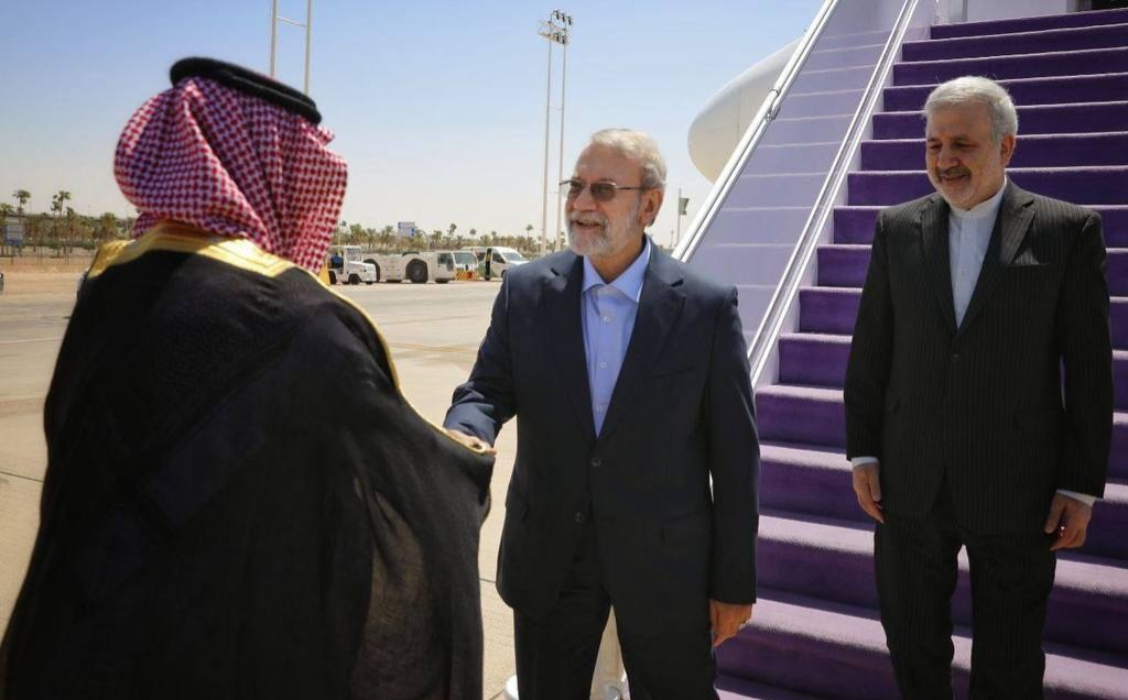 أمين المجلس الأعلى للأمن القومي الإيراني يصل إلى السعودية أمين المجلس الأعلى للأمن القومي الإيراني يصل إلى السعودية