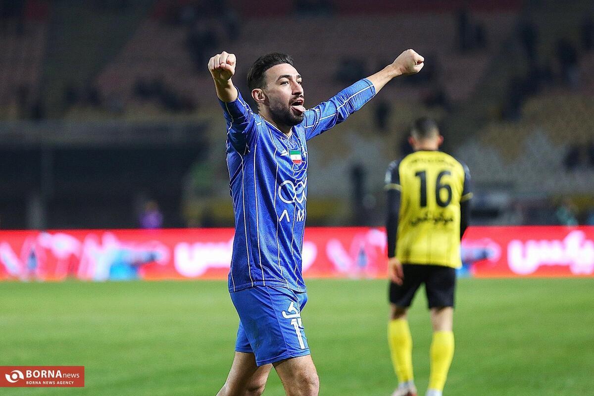 استقلال يجري تعاقدات جديدة مع لاعبين اجانب استقلال يجري تعاقدات جديدة مع لاعبين اجانب