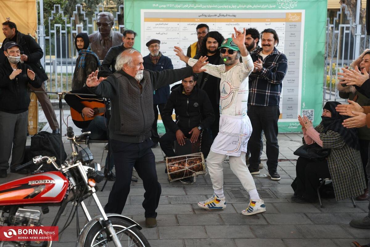عروض اليوم العاشر من مهرجان فجر للمسرح