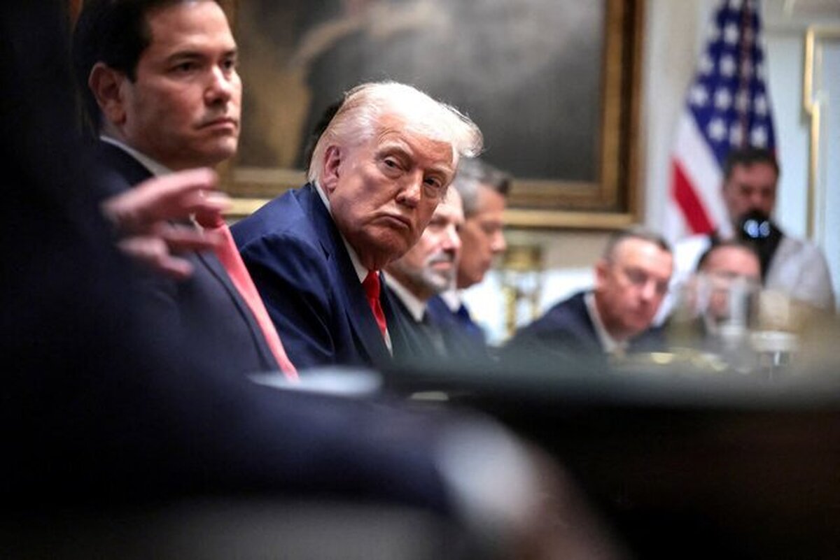 Trump announces additional 100% tariff on China