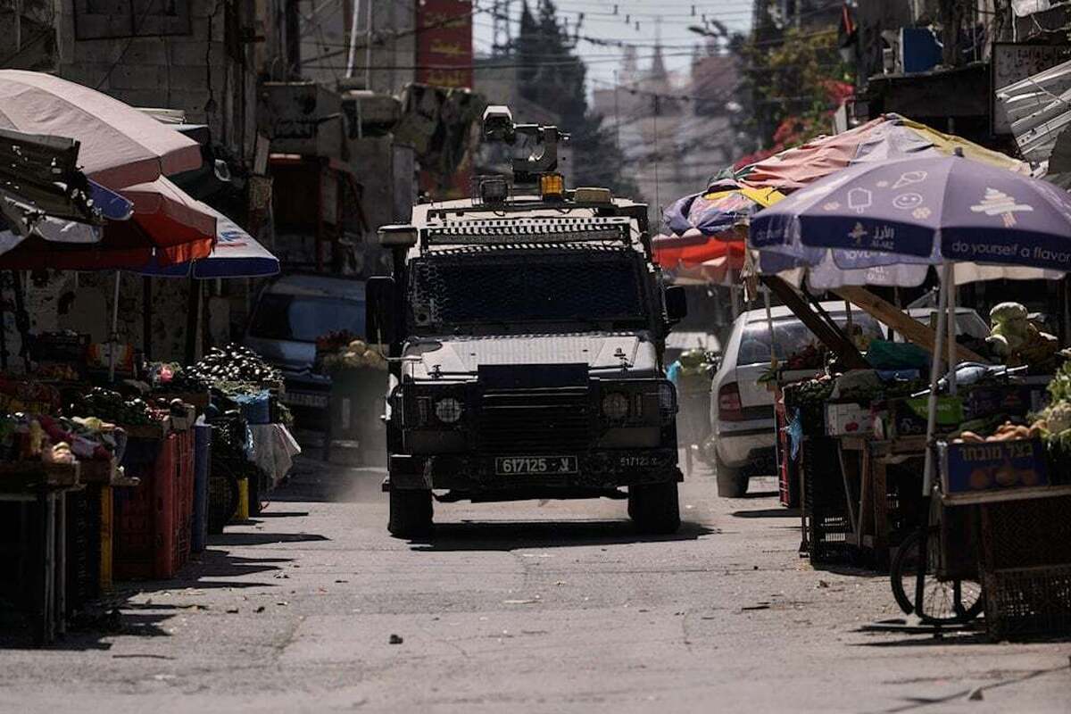 Six Palestinians injured in Israeli raid in West Bank