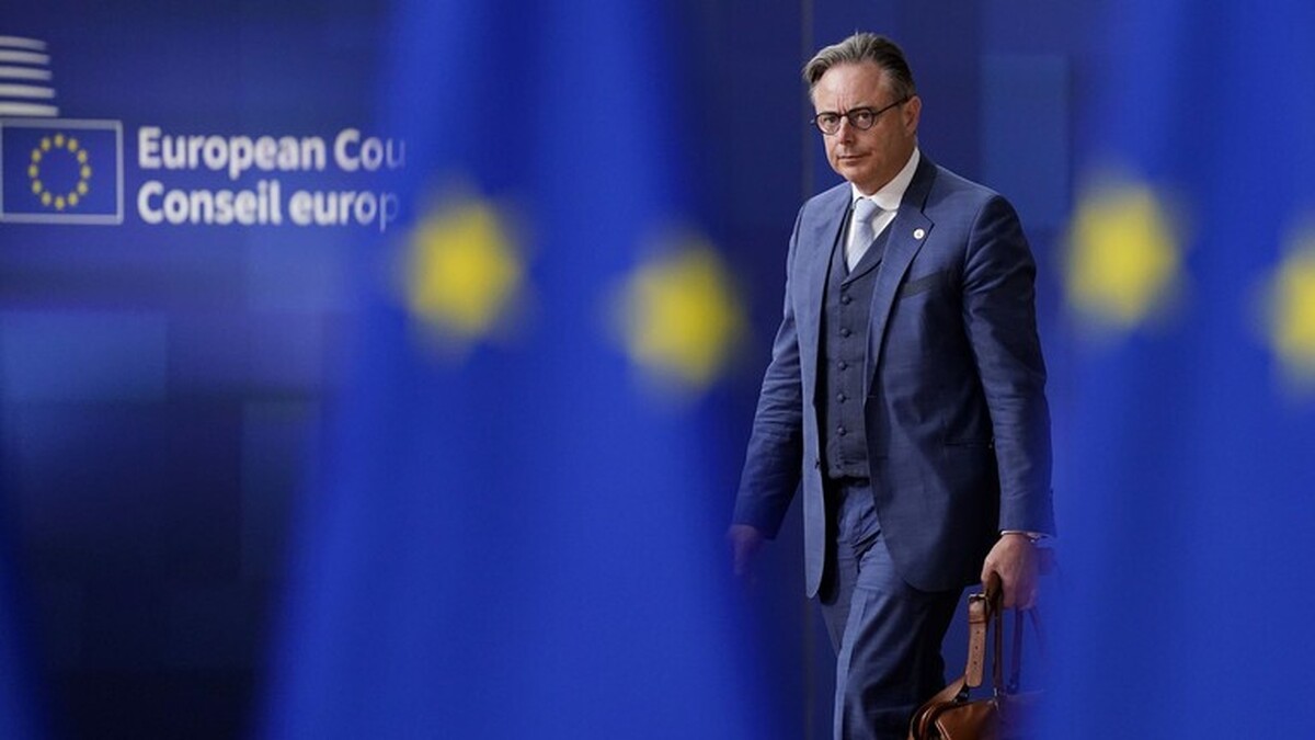 FT: EU pressuring Belgium to tap frozen Russian assets