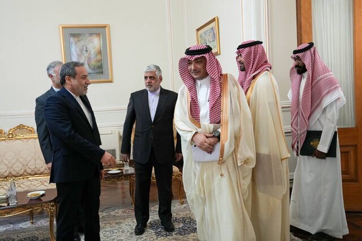 Saudi Deputy Foreign Minister Meets Iranian Foreign Minister Araghchi
