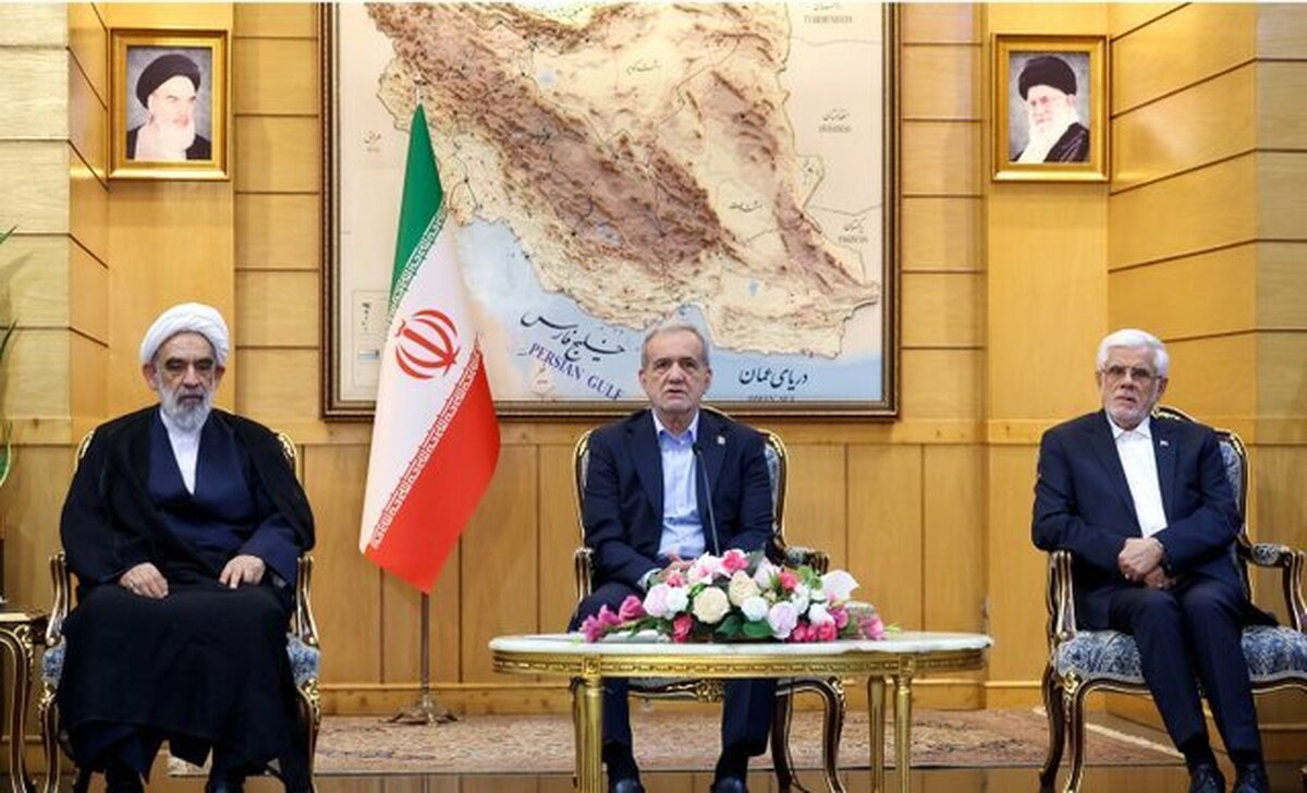 Pezeshkian stresses stepped-up trade with Kazakhstan