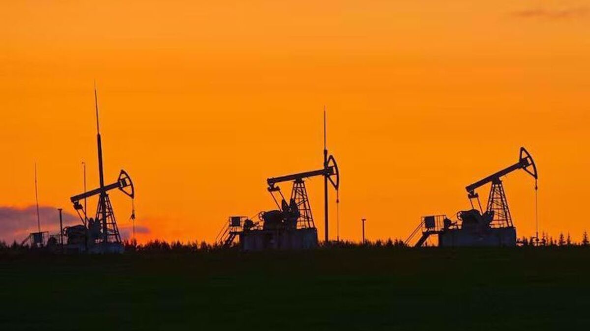 Iran ramps up development at oilfield shared with Iraq