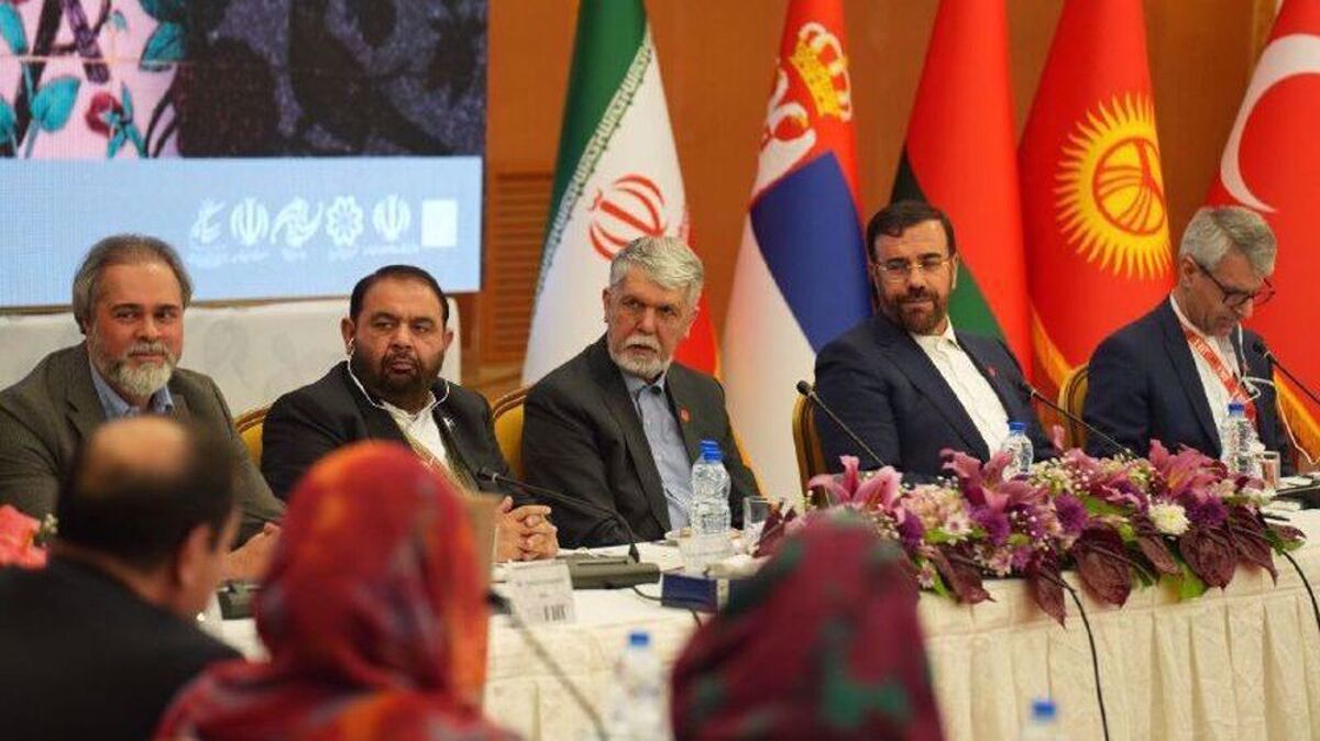 Pakistani culture minister urges joint film projects with Iran at Fajr Intl. Film Festival