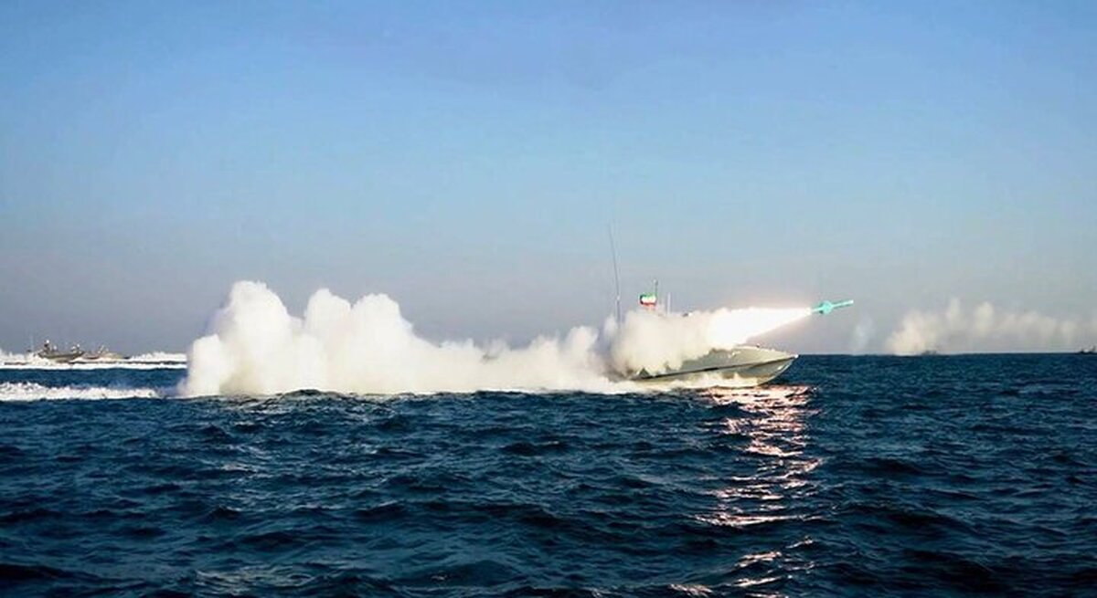IRGC issues warning to US warships in Iran’s southern waters
