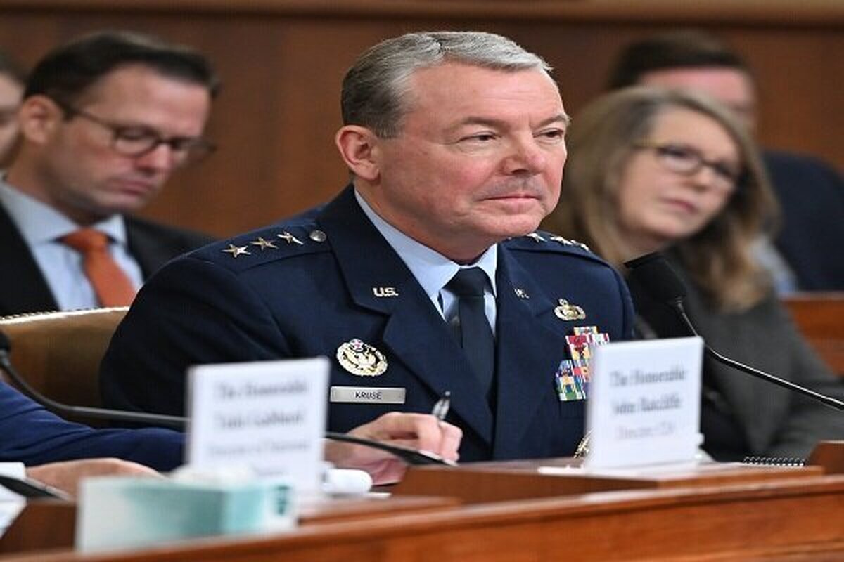Pentagon chief fires head of Defense Intelligence Agency