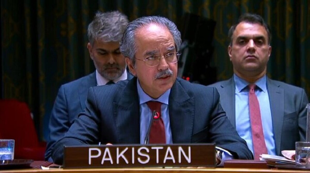 Pakistan: Re-imposing UN sanctions on Iran will complicate situation