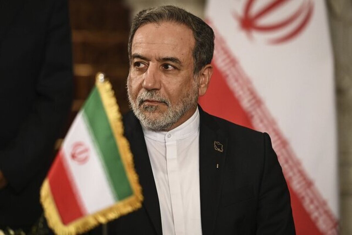 Araghchi warns of consequences of European trio’s actions against Iran