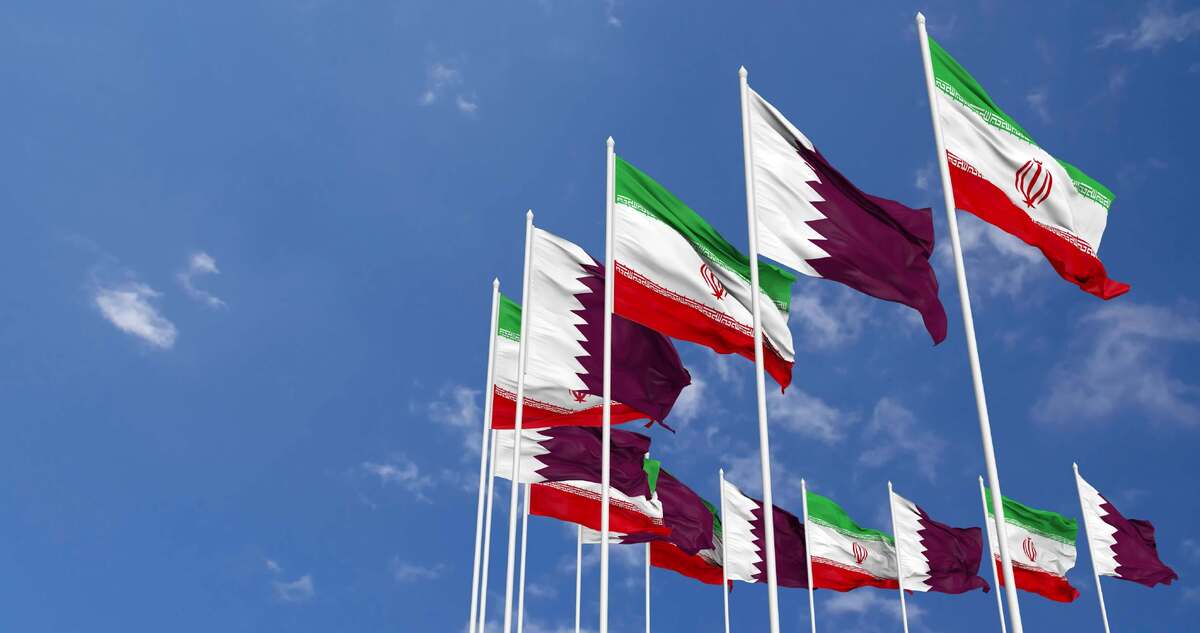 Doha: Iranian President’s Message Delivered to Qatari Emir