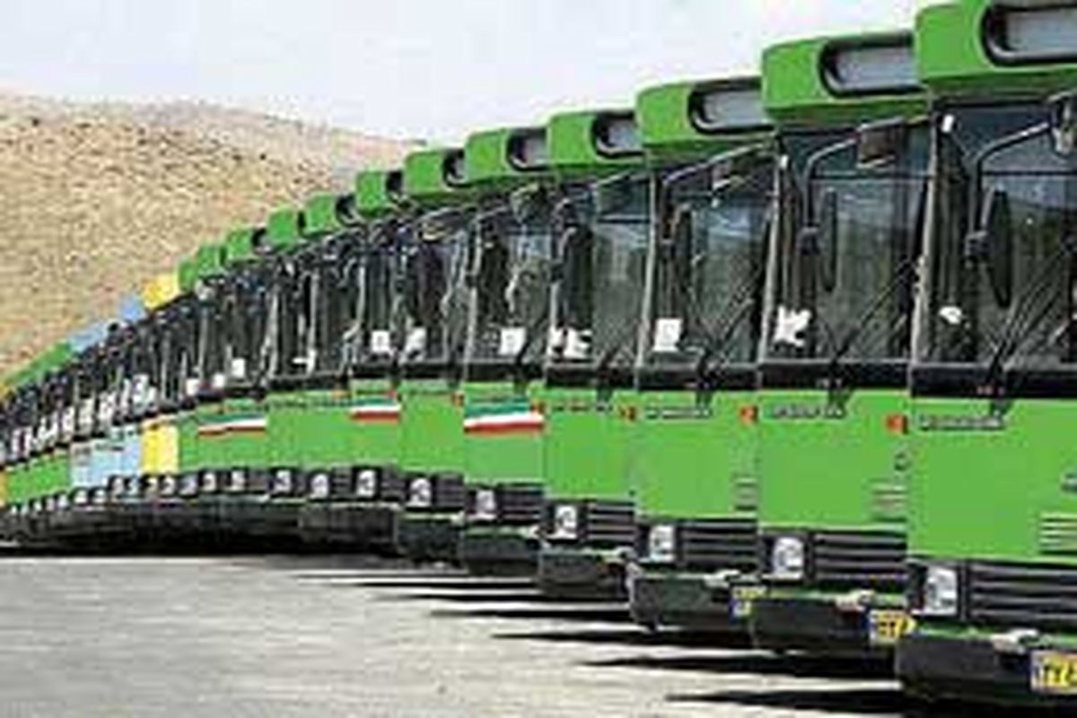 تحویل ۲۰۰ دستگاه اتوبوس به شهرداری های سراسر کشور