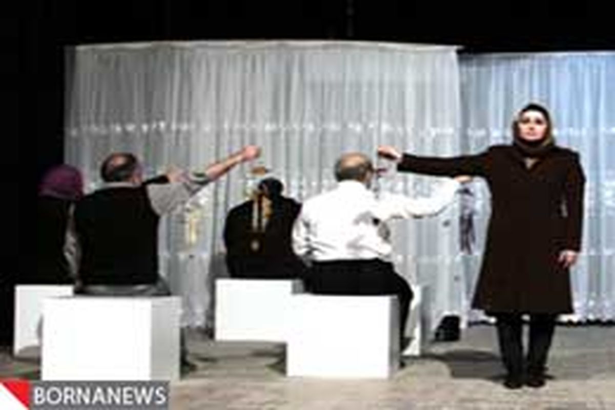 استقبال مردم خراسان شمالی از اولین اجرای تئاتر فجر