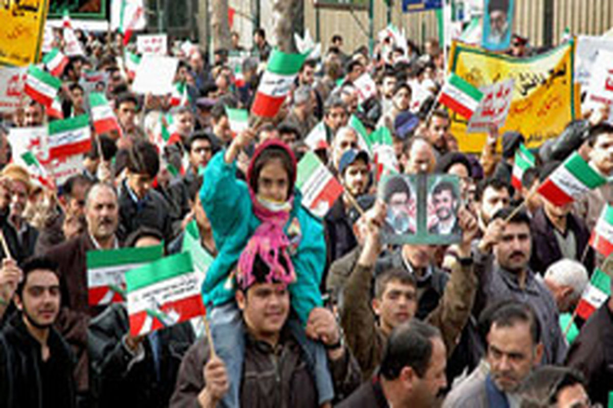 ملت ایران تا آخرین قطره خون خود از دستاوردهای انقلاب‌اسلامی حفاظت می‌کند