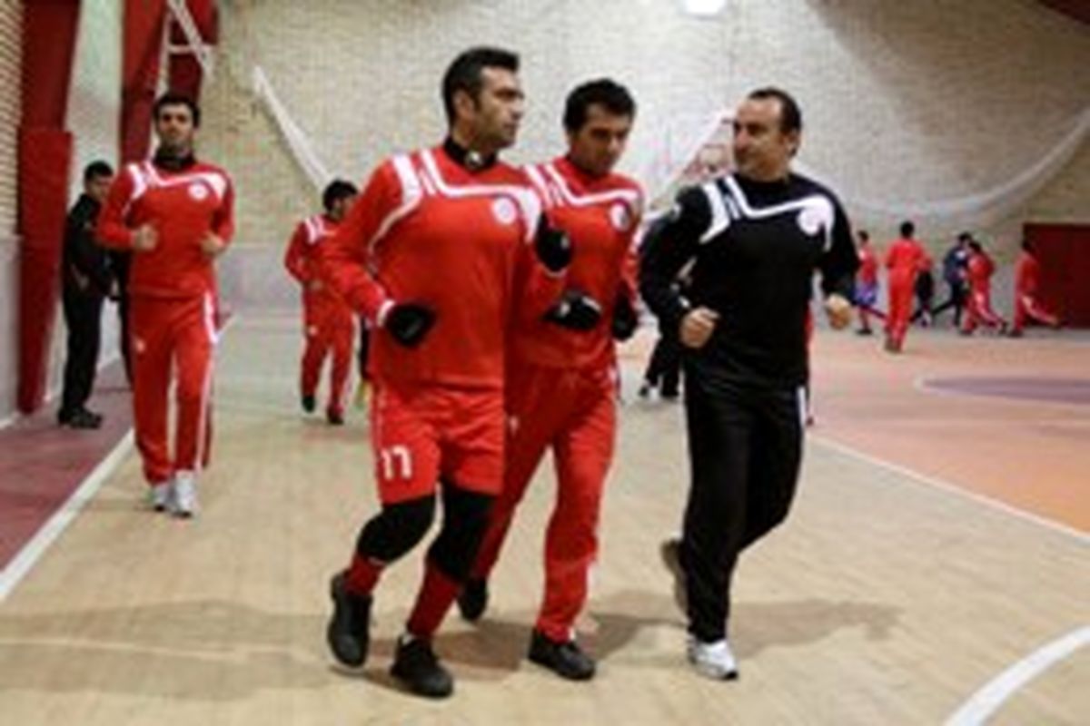 بازگشت عبدی از انگلستان/ بازیکنان بدنسازی می کنند