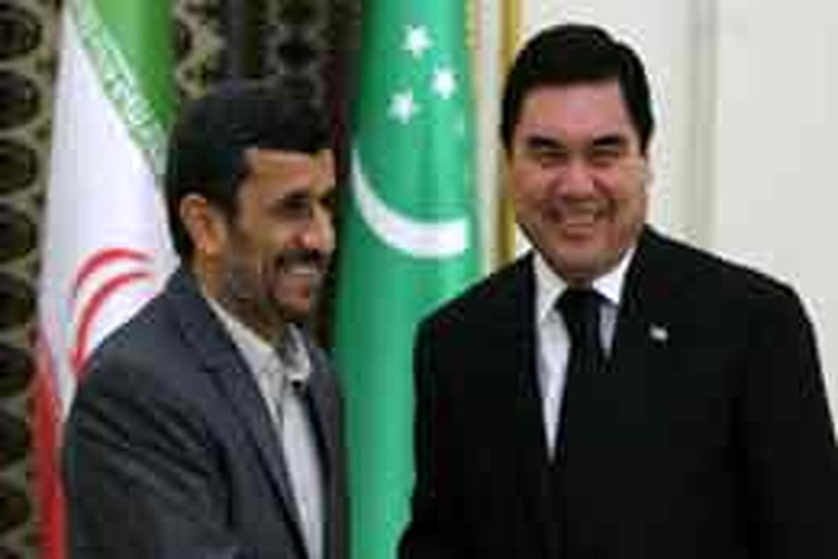 رییس جمهور ترکمنستان به احمدی نژاد پیام داد