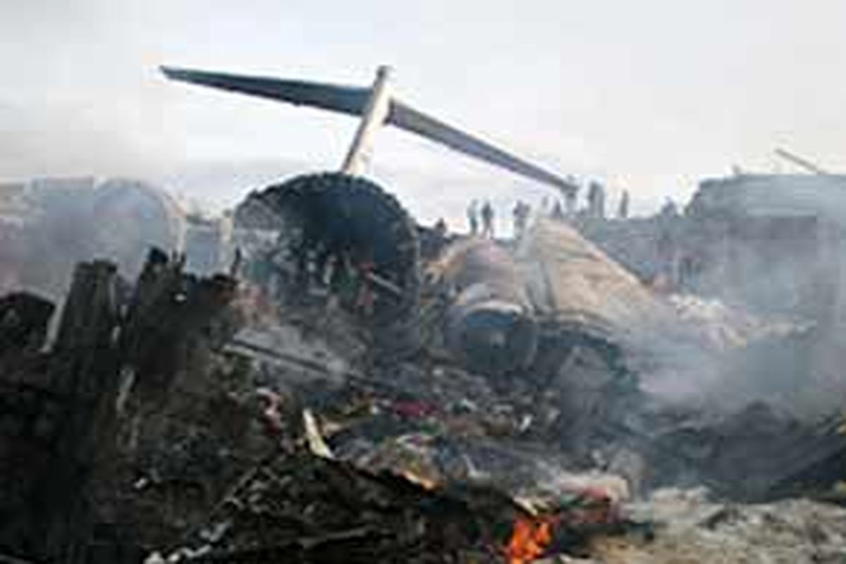 یک هواپیمای مسافربری روسیه دچار سانحه شد