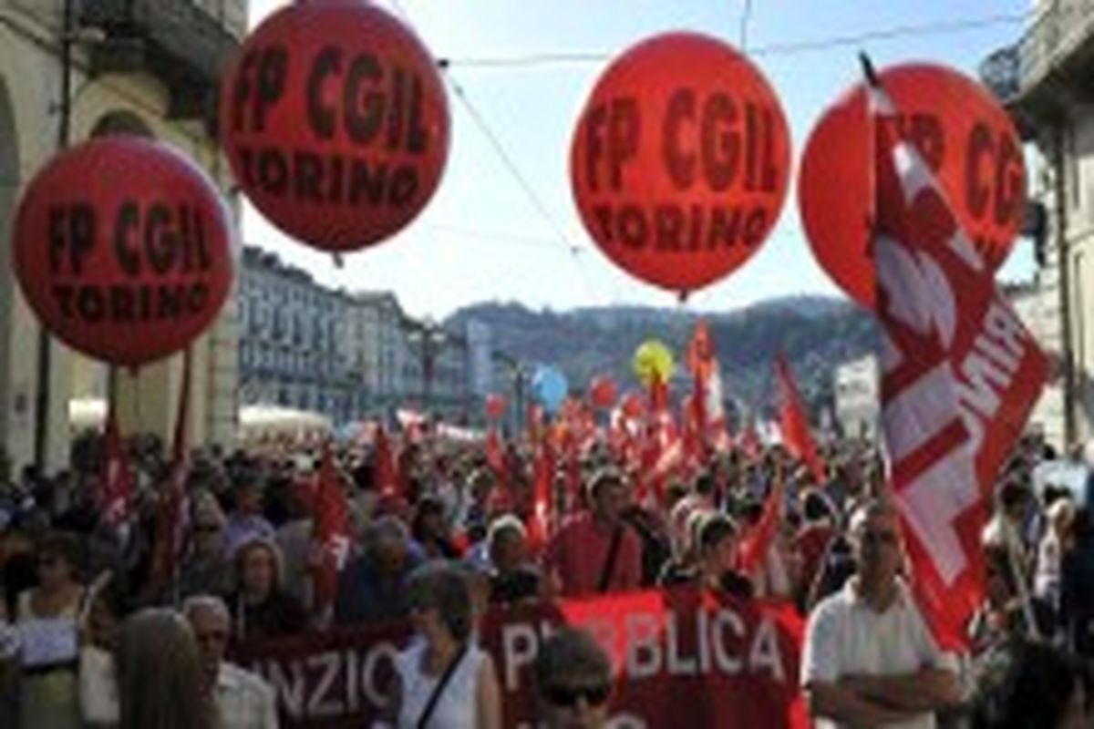 ایتالیایی‌ها در اعتراض به سیاست‌های دولت تظاهرات کردند