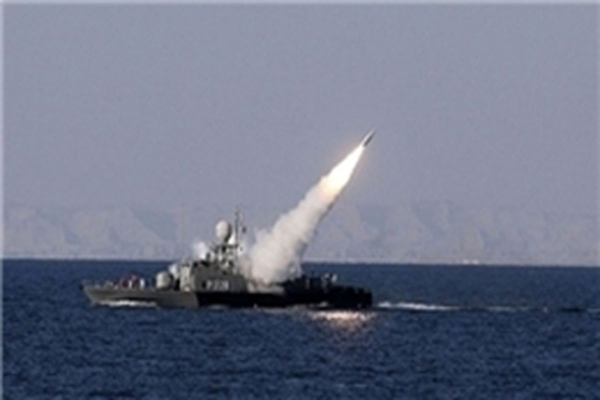 شلیک موفقیت‌آمیز جدیدترین موشک سطح به هوای نیروی دریایی ارتش