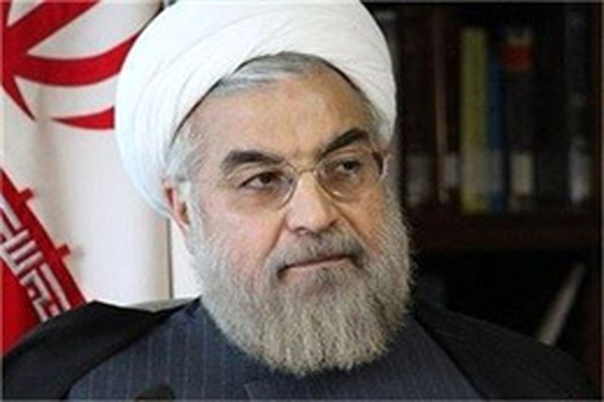 روحانی: ایران به عنوان الگوی اتحاد برای کشورهای منطقه معرفی شود
