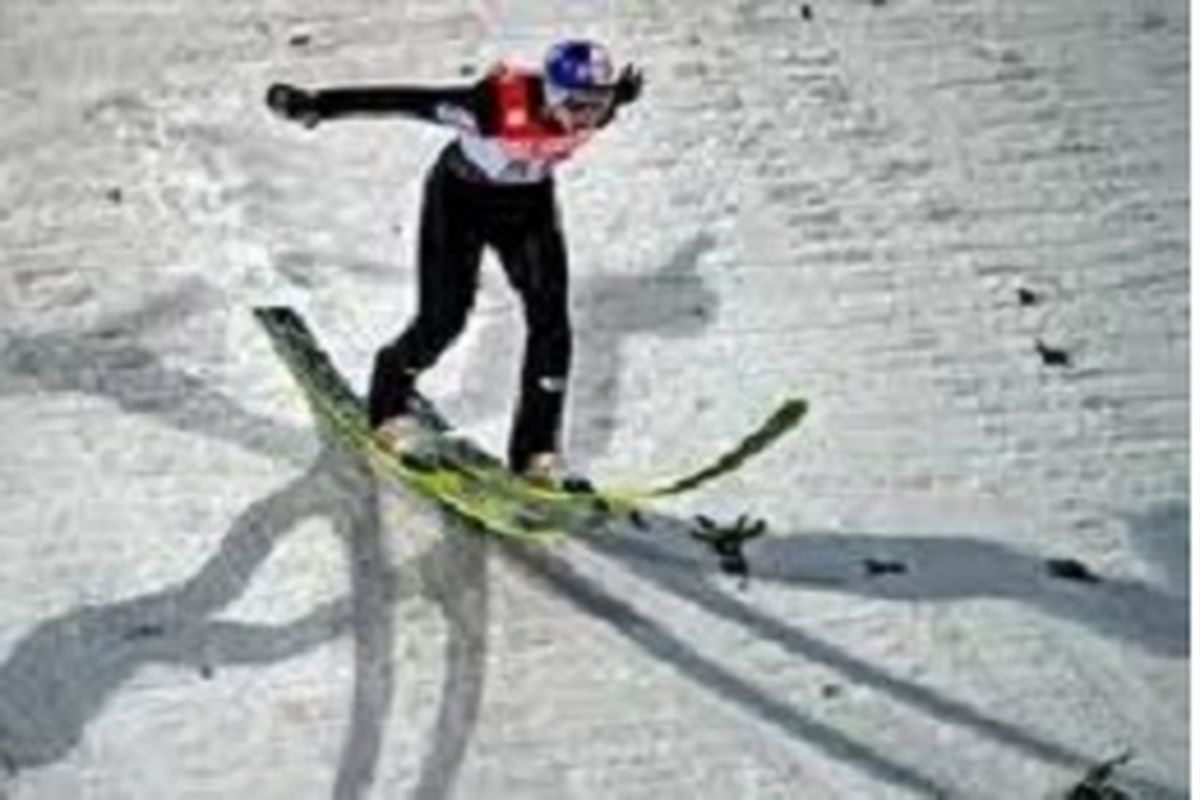 زندگی یک دختر قهرمان اسکی مستند شد / بایرام فضلی پشت دوربین