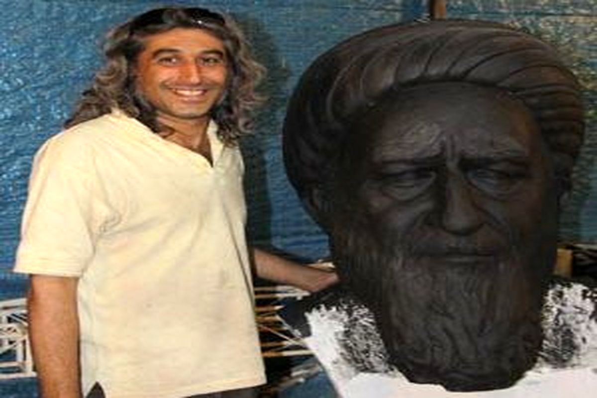 پرده برداری از سردیس آیت الله قره باغی در ارومیه