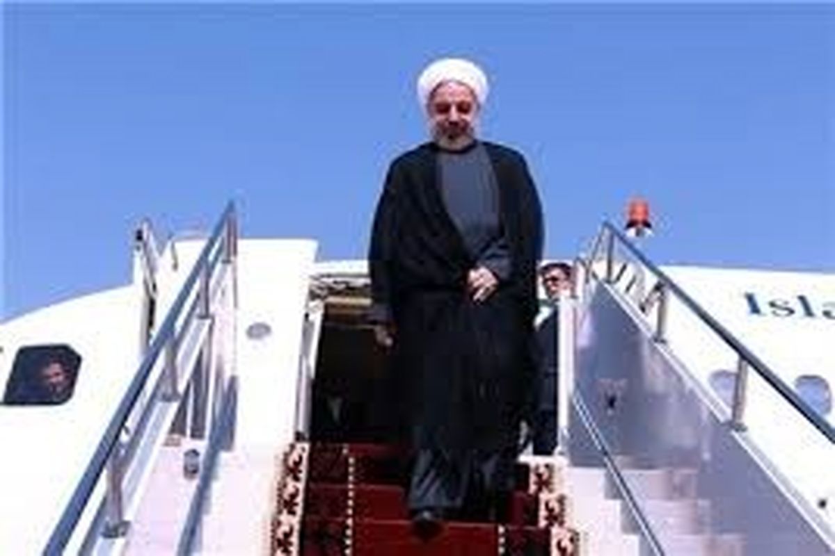 رییس جمهوری وارد بوشهر شد