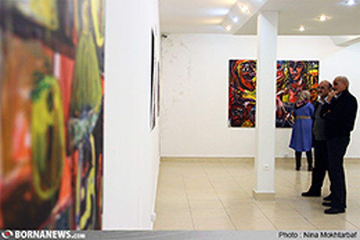آغاز برنامه های دهه فجر در صربستان با گشایش نمایشگاه نقاشی