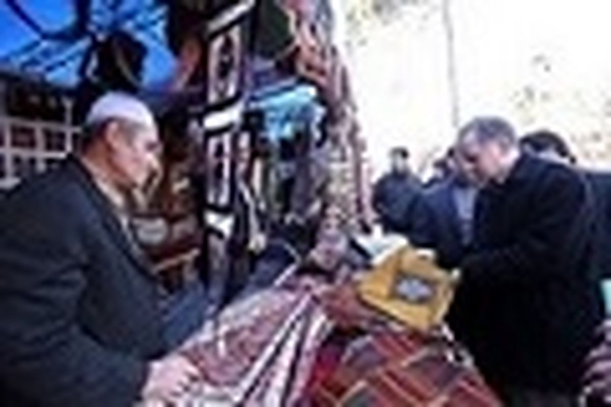 افتتاح نمایشگاه کسب و کارهای خانگی استان‌های محروم