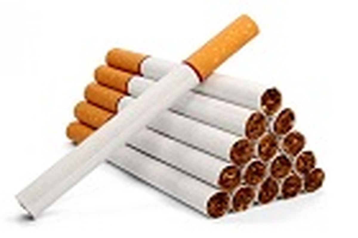 ۸۹۸ هزار نخ سیگار از یک انبار در دشتستان کشف شد
