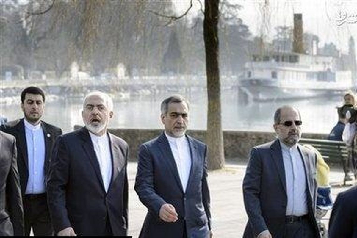 حسین فریدون لوزان را به مقصد تهران ترک کرد