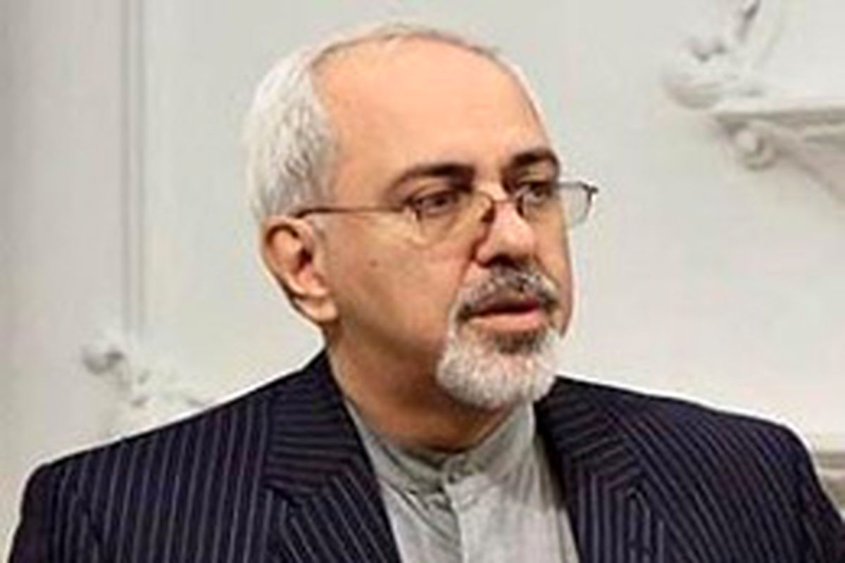 محمدجواد ظریف خادم افتخاری حرم مطهر رضوی شد