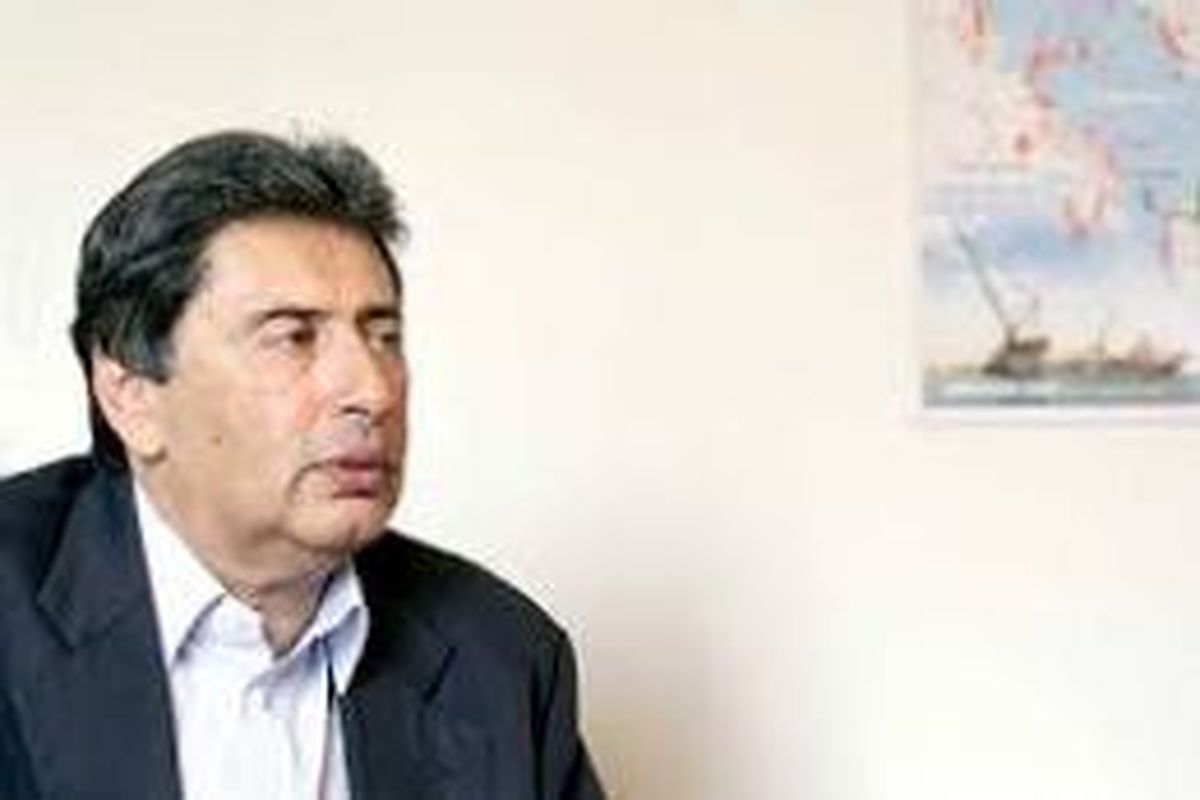 سنگ بنای یارانه‌ها کج گذاشته شده است/ کارت انرژی خانوار جایگزین یارانه نقدی شود