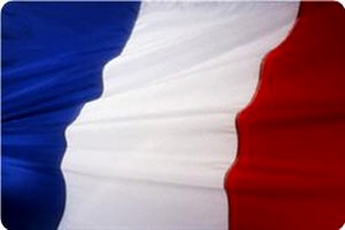 فرانسه حضور منافقین در این کشور را غیرقانونی اعلام کرد