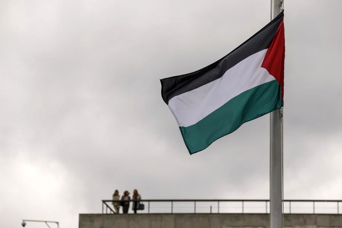 تحویل پیکر ۳ شهید در فلسطین