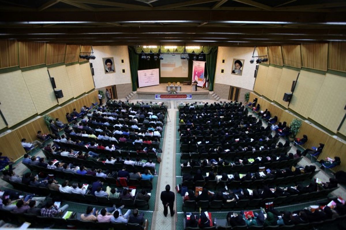 برگزاری همایش جوانان، انقلاب اسلامی و حضور حداکثری در همدان