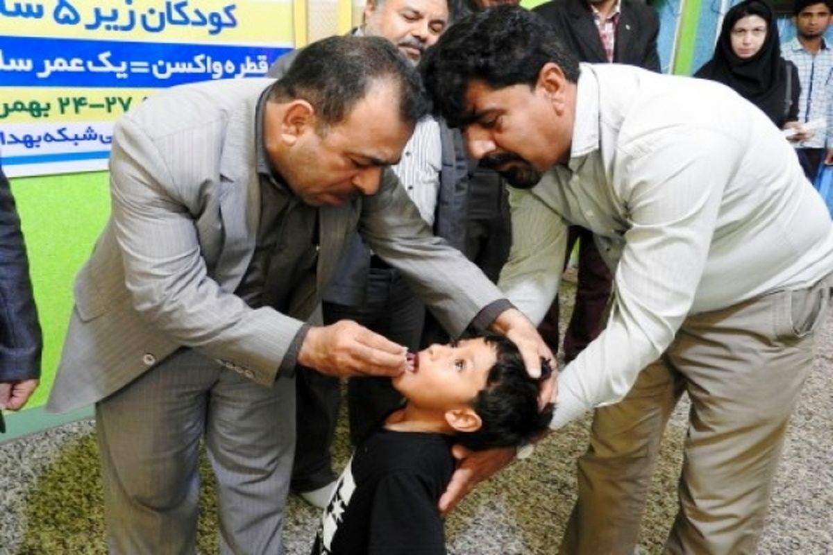 آغاز اجرای واکسیناسیون تکمیلی فلج اطفال در شهرستان میناب