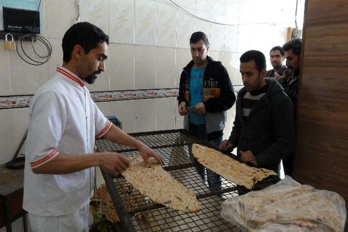 ۲۴ نانوایی به بیش از ۳۲ میلیون ریال در پلدختر جریمه شدند